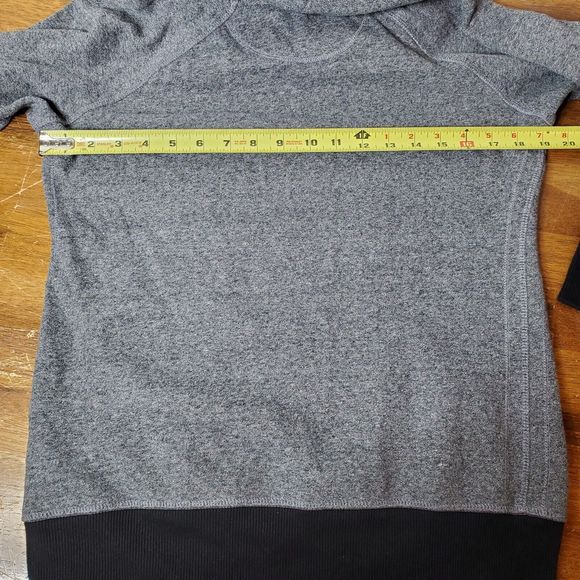 Calvin Klein Performance Sweatshirt Cowl Neck Pullover Quick Dry Gray Women's Sm - Picture 11 of 13